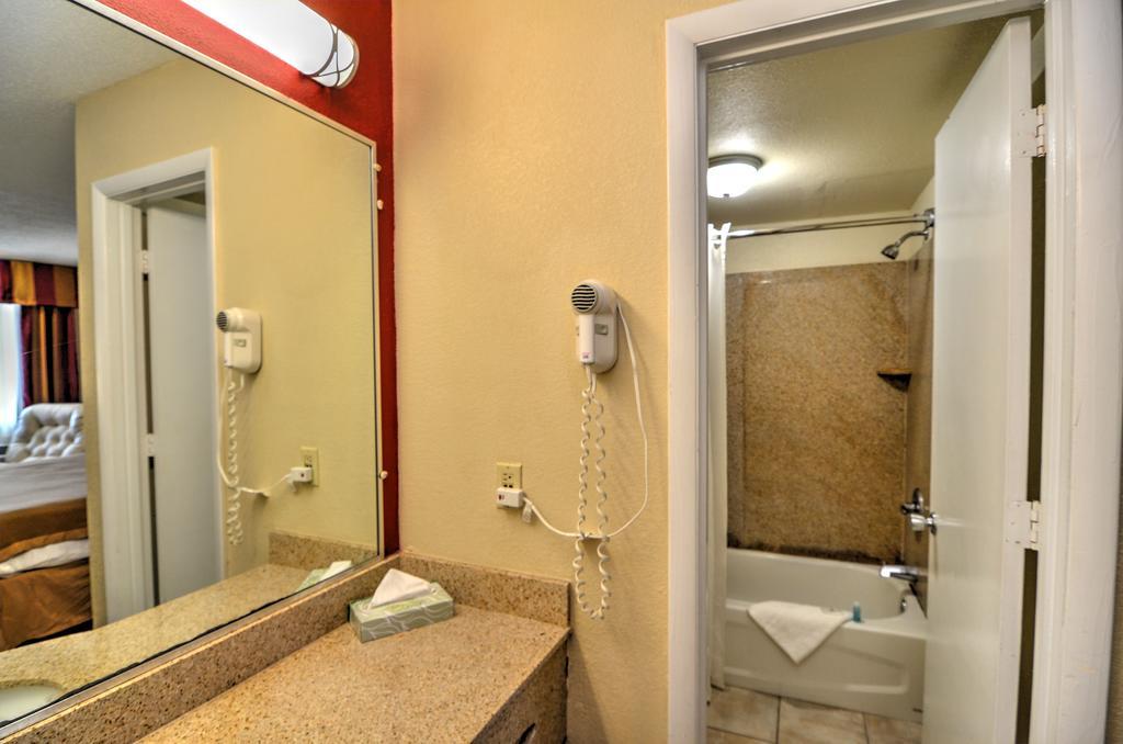 Sunset Inn Jacksonville Bagian luar foto